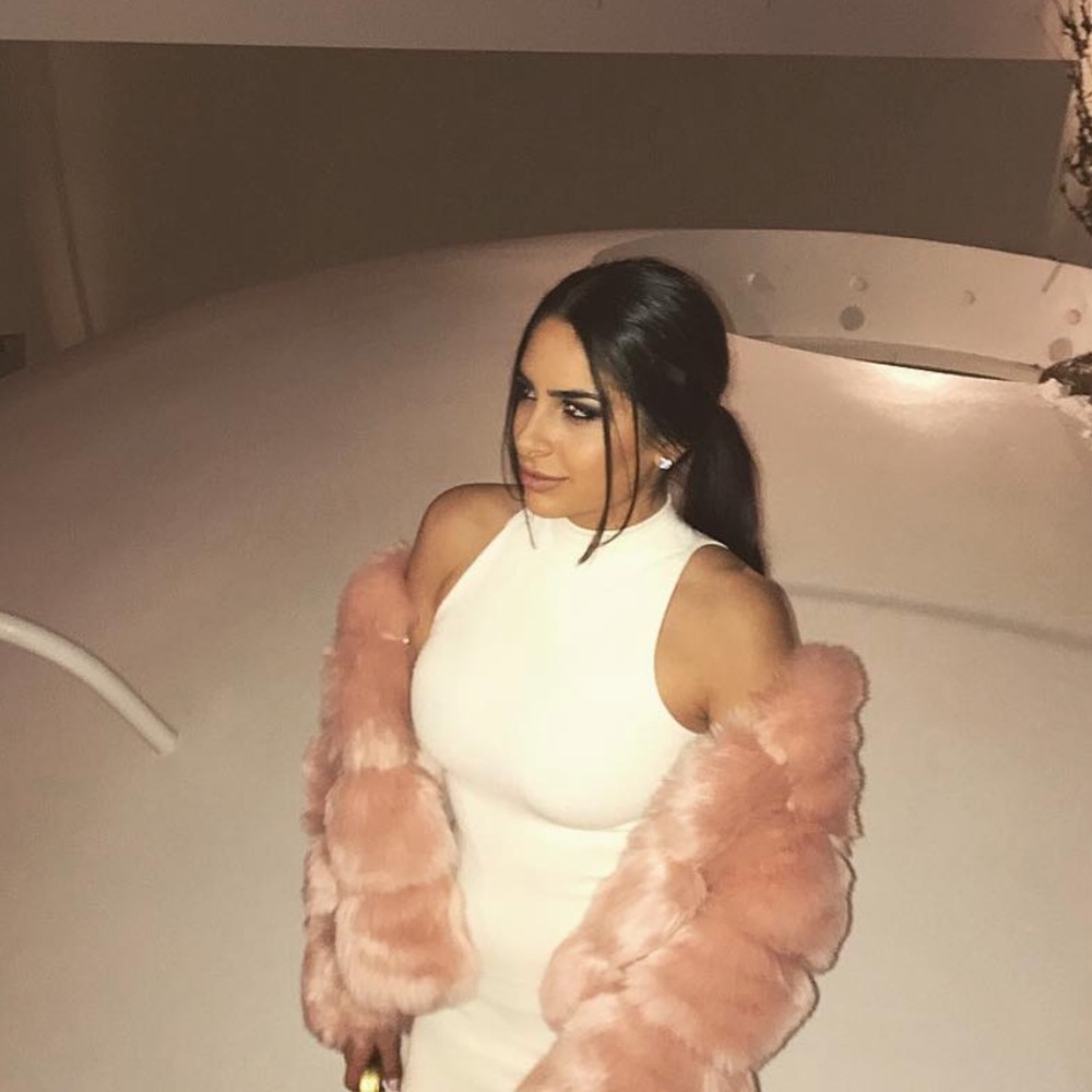 PINK FAUX FUR COAT - size small